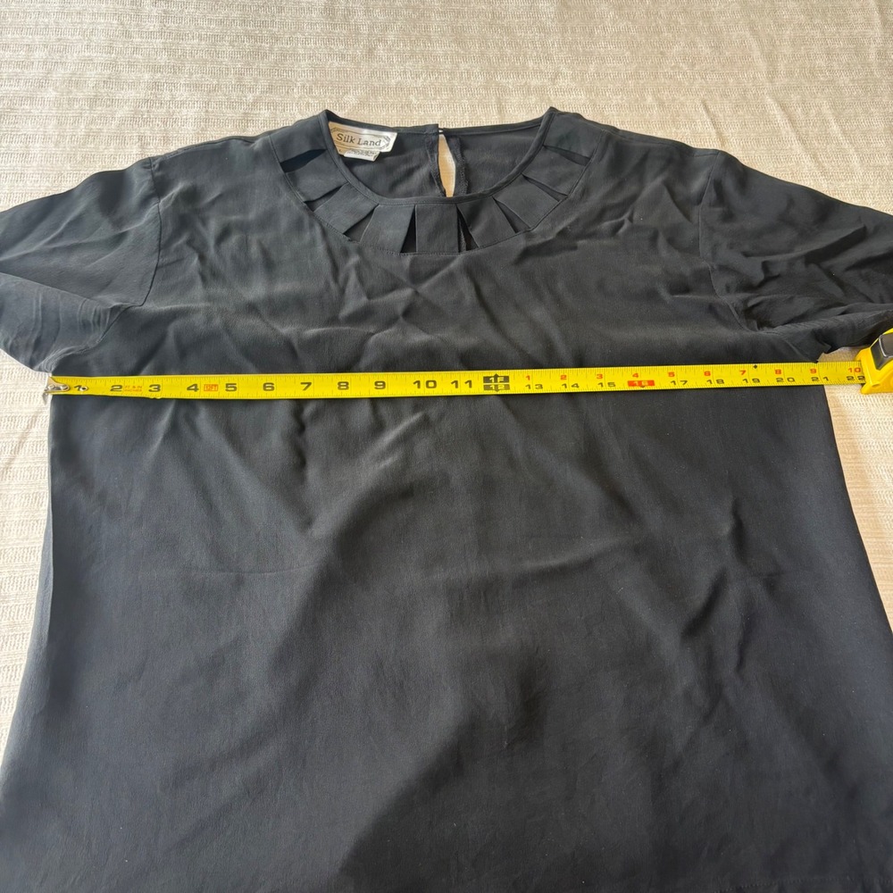 Vintage Silk Land Black 100% Pure Silk Short Sleeve Blouse Pleated Cutout Neck - Picture 8 of 9